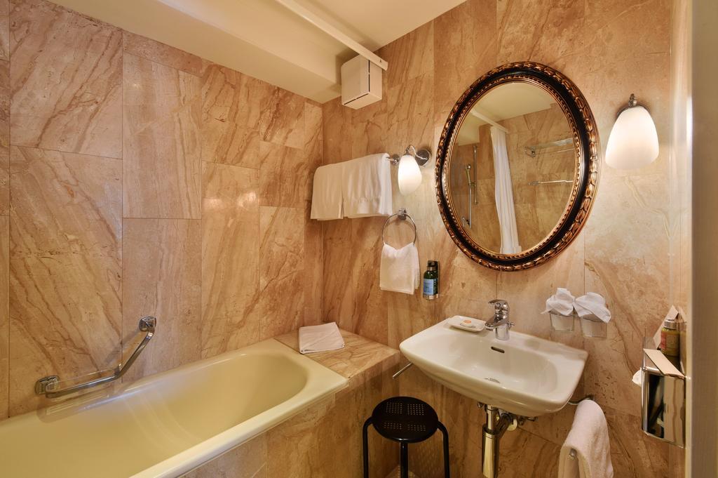 Romantik Hotel Schwan Horgen Buitenkant foto