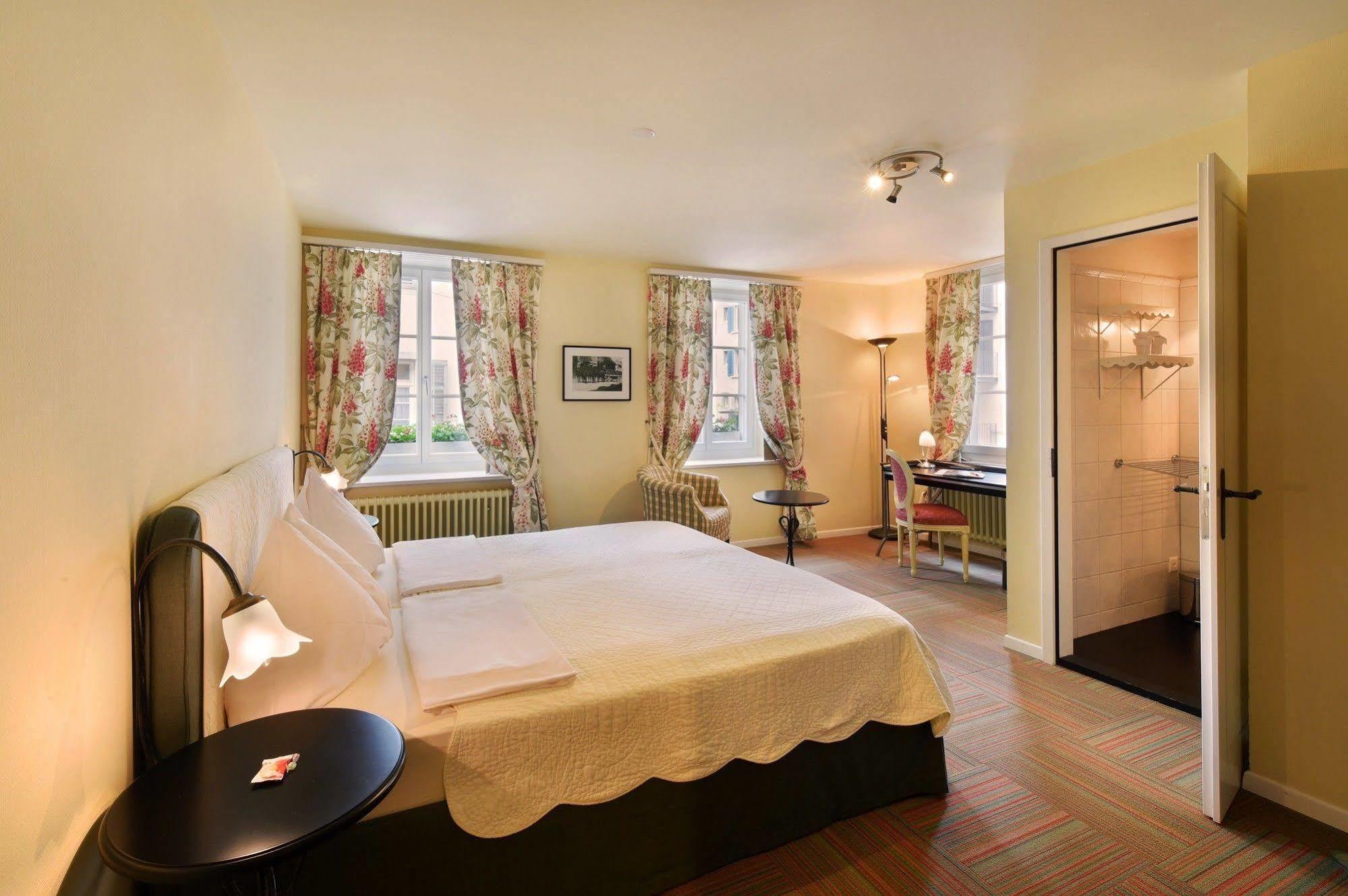Romantik Hotel Schwan Horgen Buitenkant foto