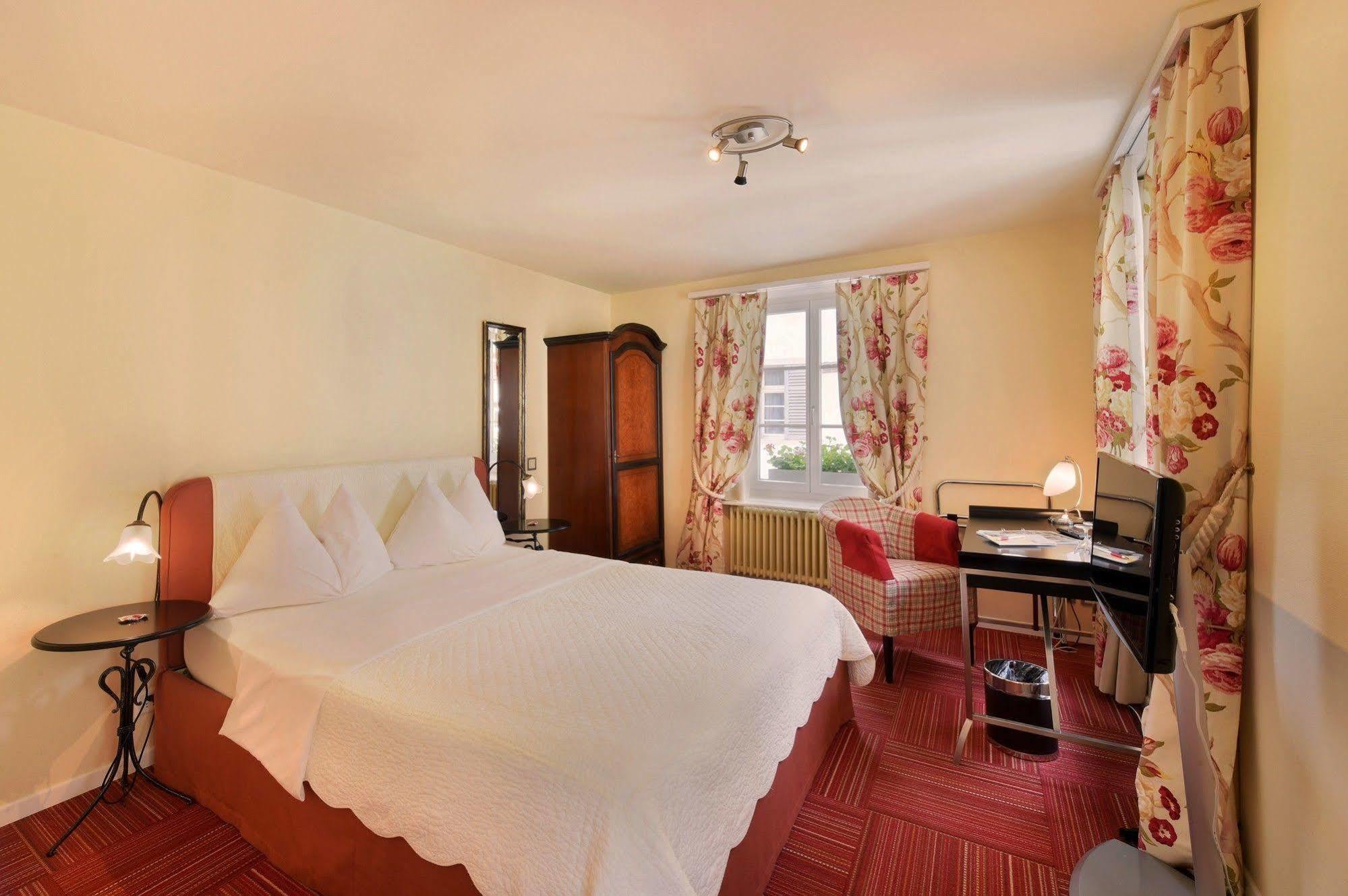 Romantik Hotel Schwan Horgen Buitenkant foto
