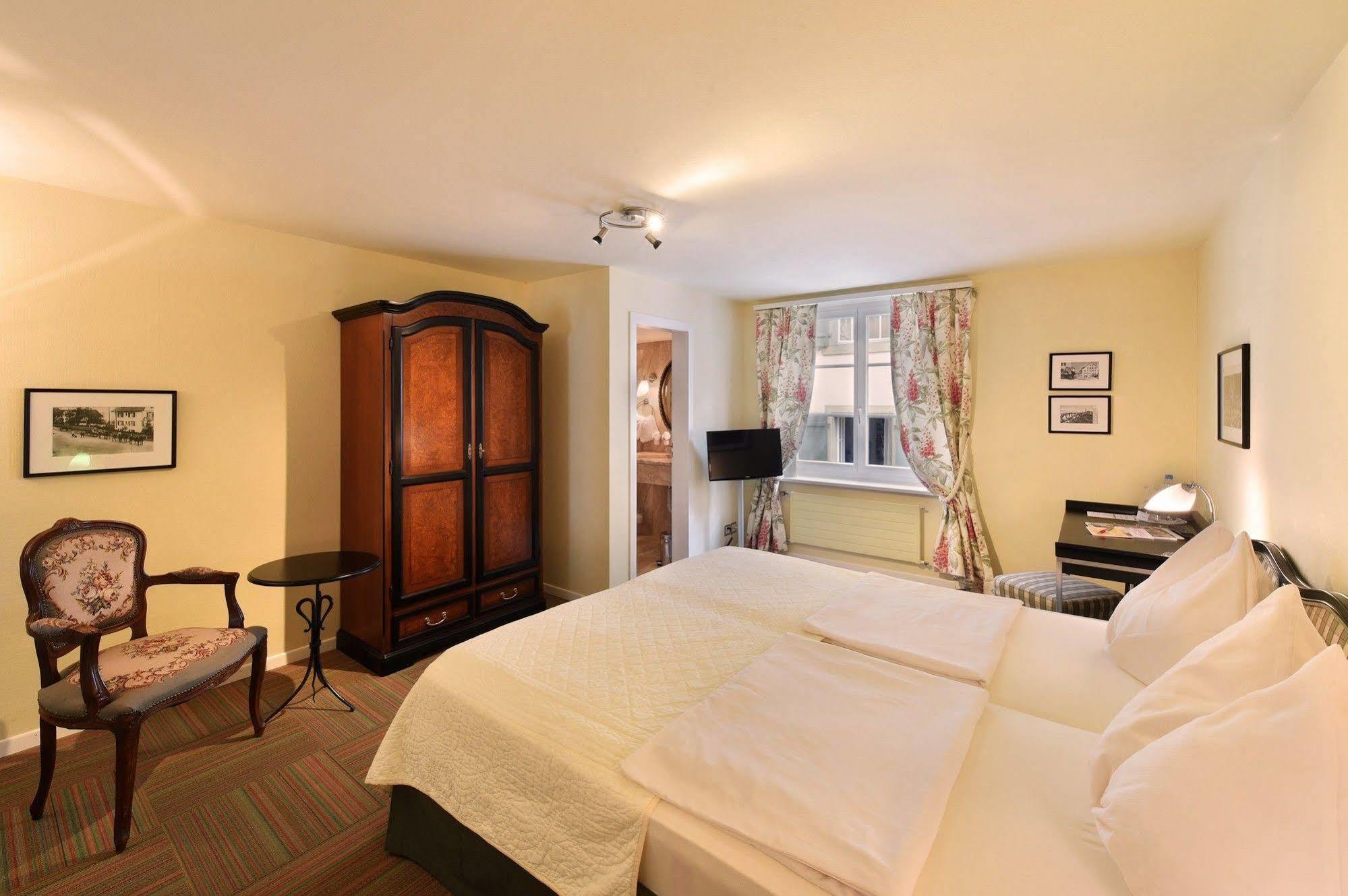 Romantik Hotel Schwan Horgen Buitenkant foto