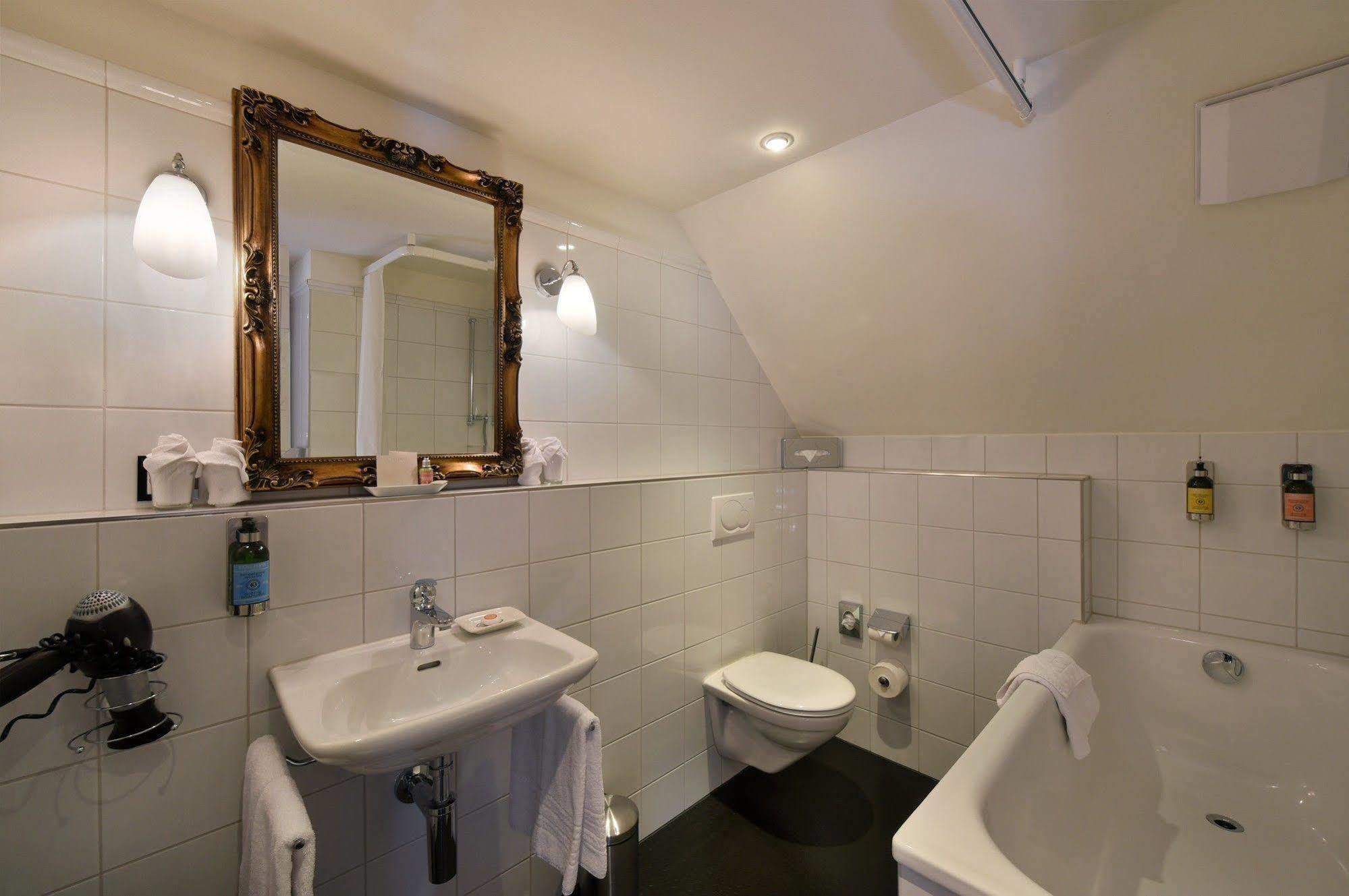 Romantik Hotel Schwan Horgen Buitenkant foto